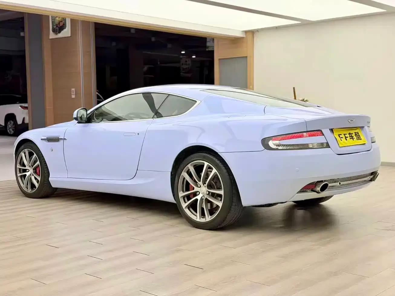 Aston Martin DB9 2011 6.0L Touchtronic Coupe — миниатюра 7