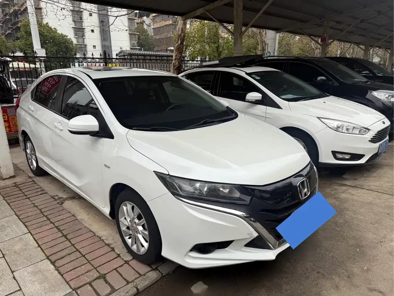 2017 Honda Crider 1.5L CVT Comfort Edition — миниатюра 1