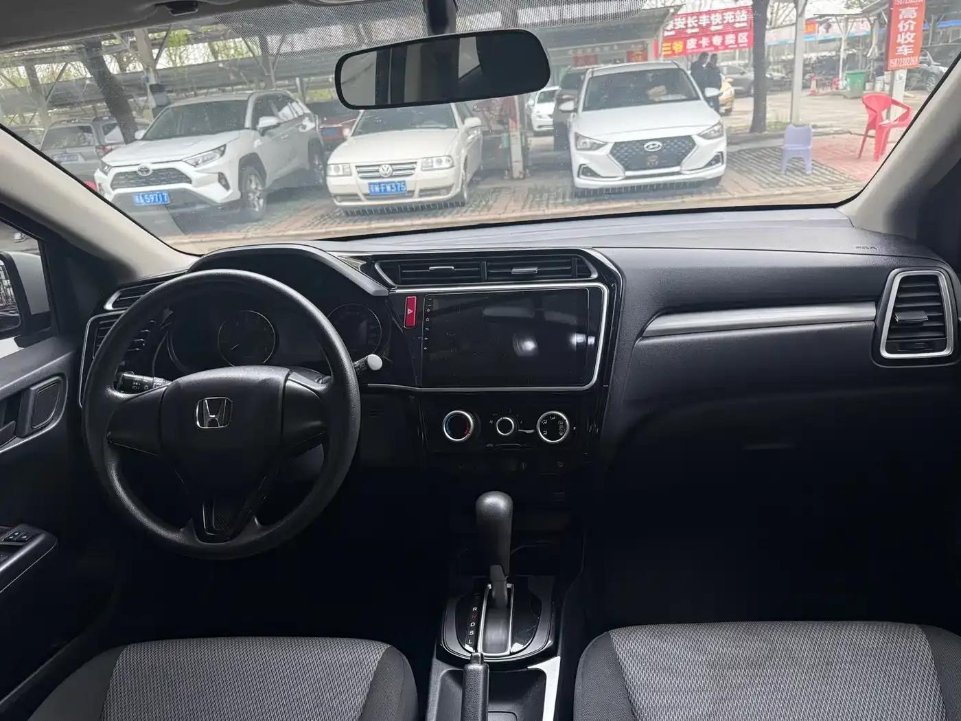 2017 Honda Crider 1.5L CVT Comfort Edition — миниатюра 13