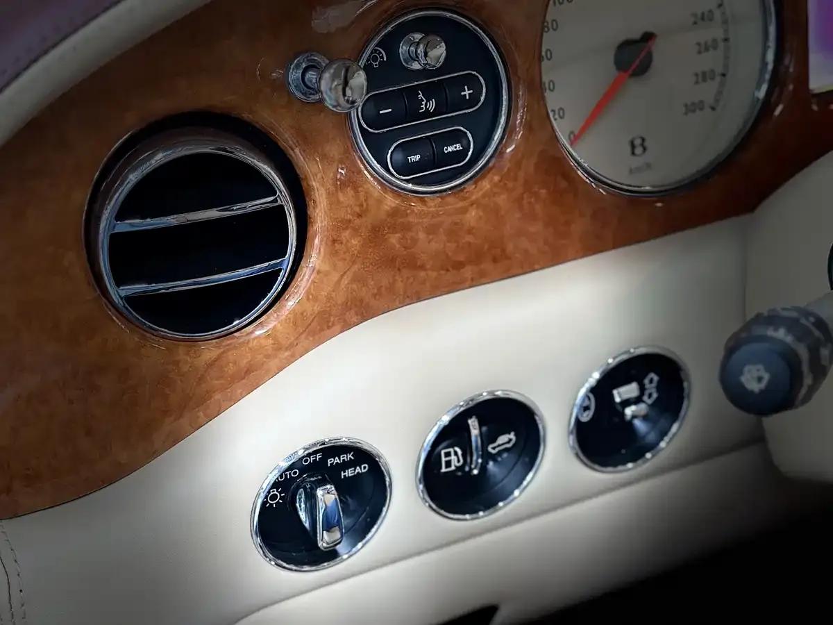 Elegant 2006 728 6.8T — миниатюра 18