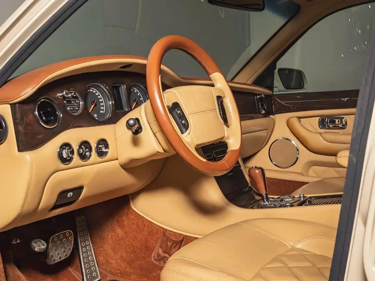 Elegant 2009 6.8T 90th Anniversary Edition — миниатюра 12