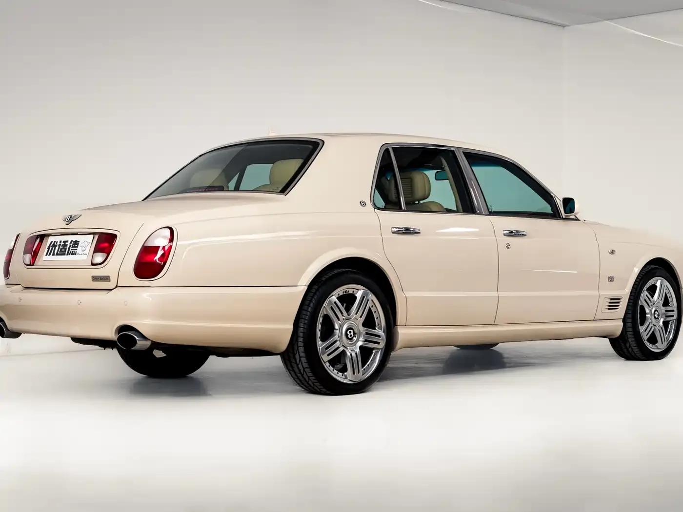 Elegant 2009 6.8T 90th Anniversary Edition — миниатюра 9