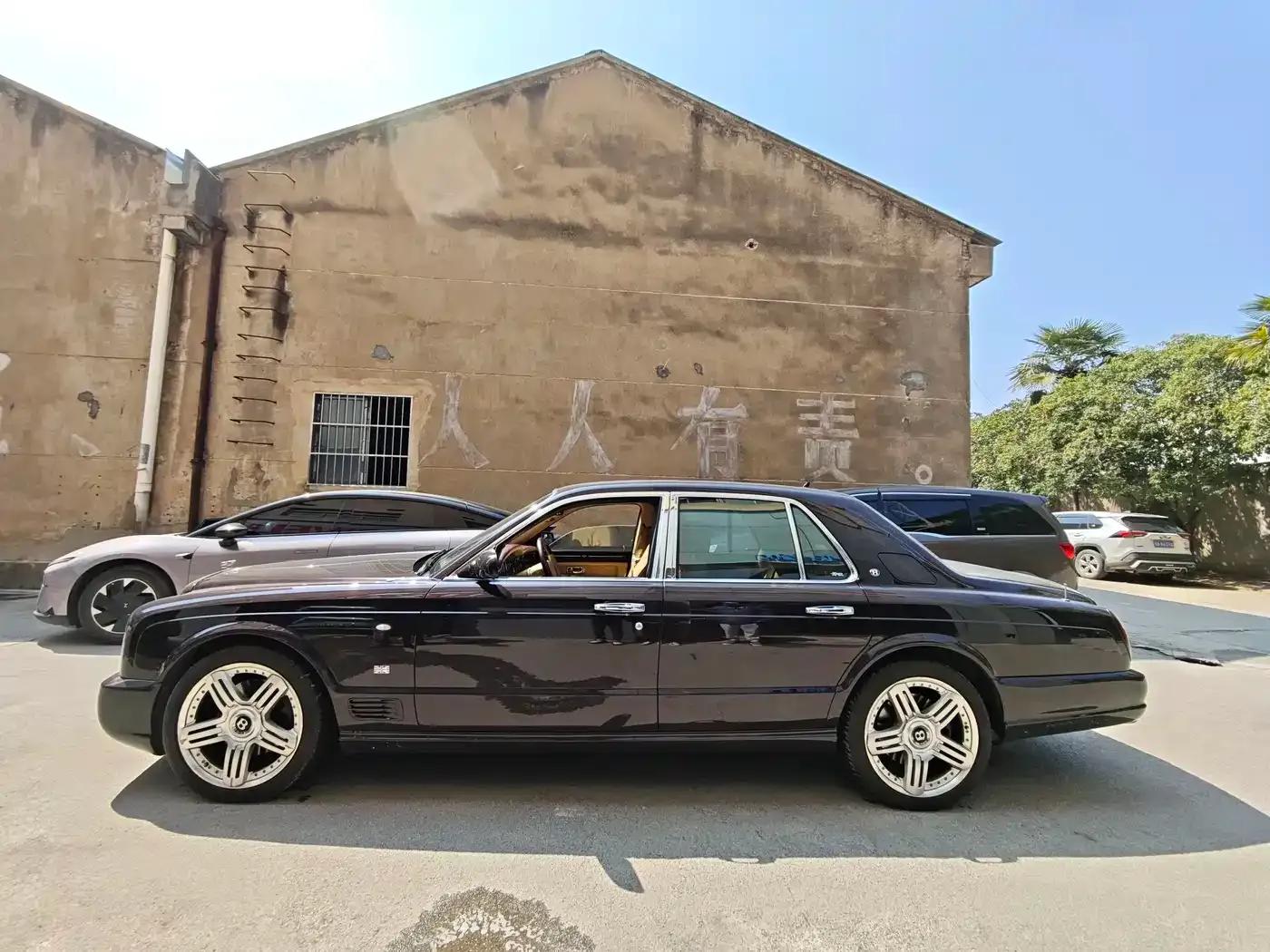 Elegant 2009 Model 6.8T Automatic — миниатюра 10