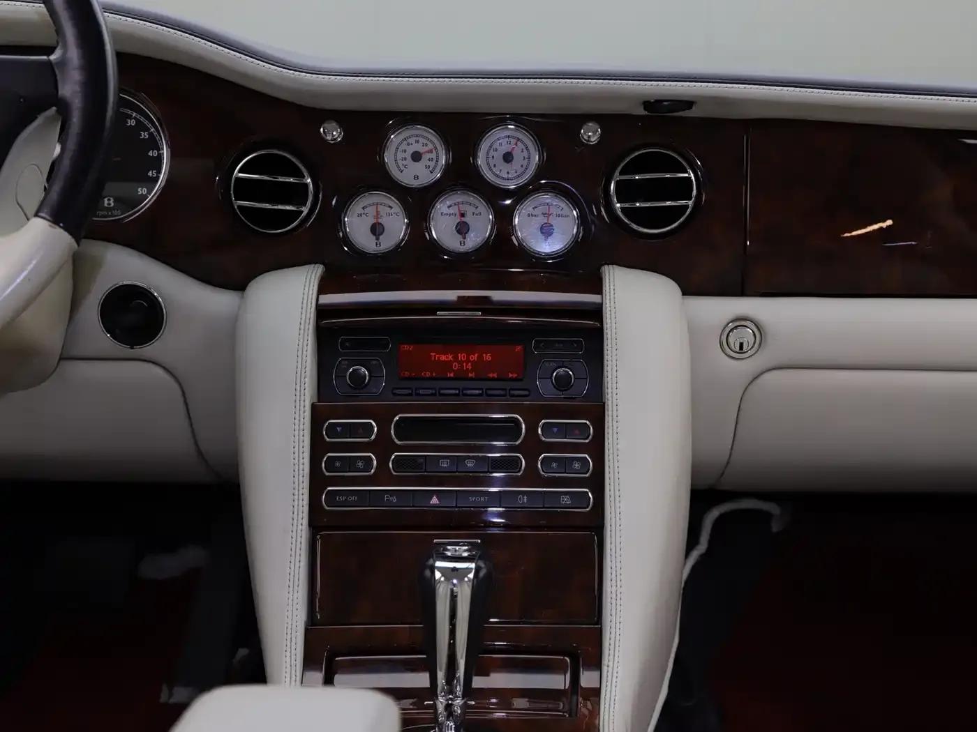 Elegant 2004 RL 6.8 — миниатюра 11