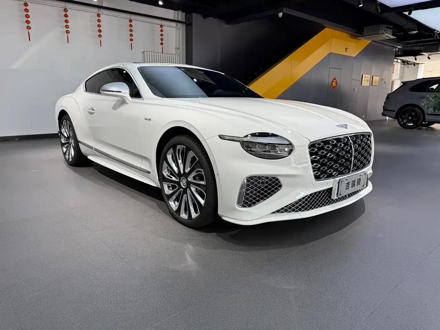 2025 Continental Plug-in Hybrid GT Mulliner Edition — миниатюра 3