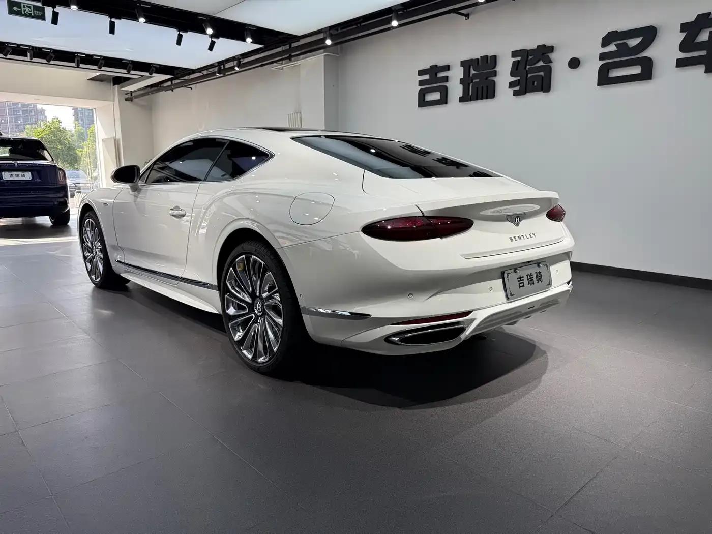 2025 Continental Plug-in Hybrid GT Mulliner Edition — миниатюра 4