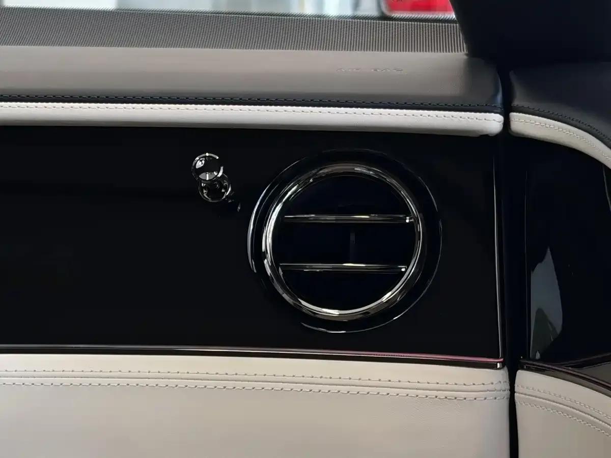 2026 Continental Plug-in Hybrid GT Base Model — миниатюра 13