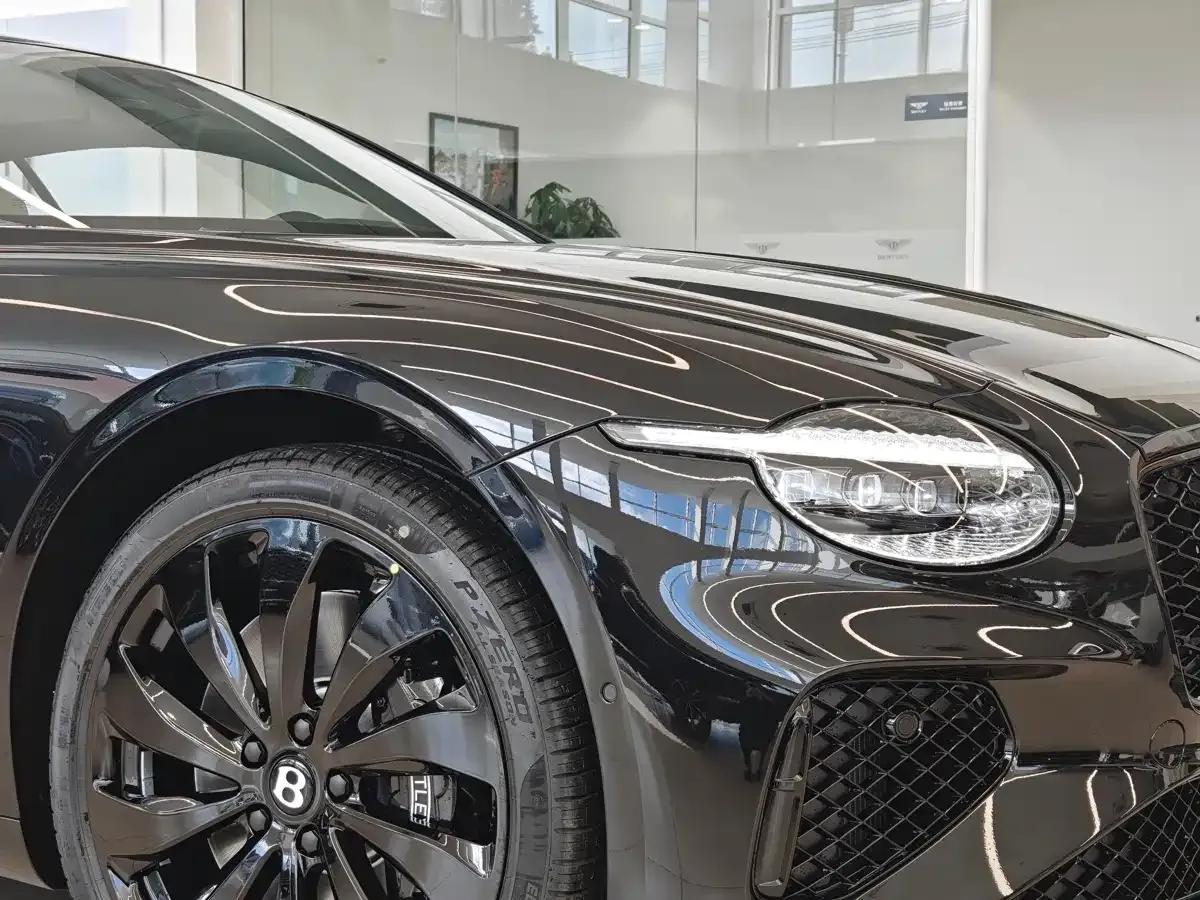 2026 Continental Plug-in Hybrid GT Base Model — миниатюра 3