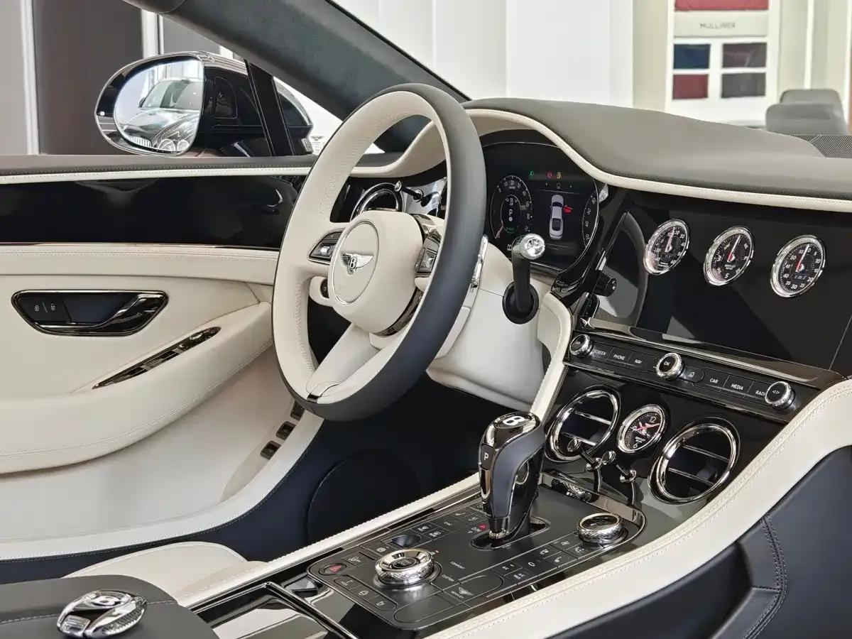 2026 Continental Plug-in Hybrid GT Base Model — миниатюра 7