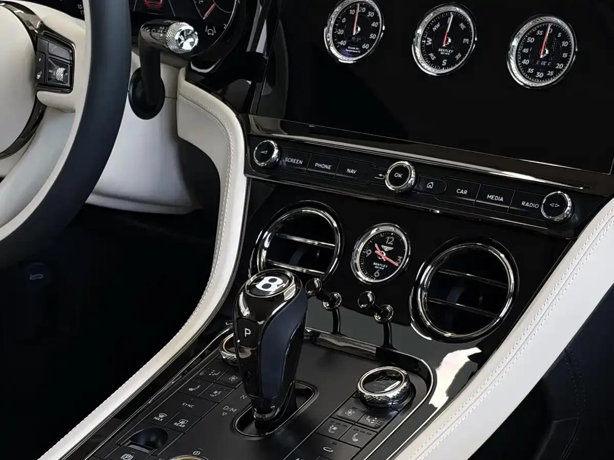 2026 Continental Plug-in Hybrid GT Base Model — миниатюра 10