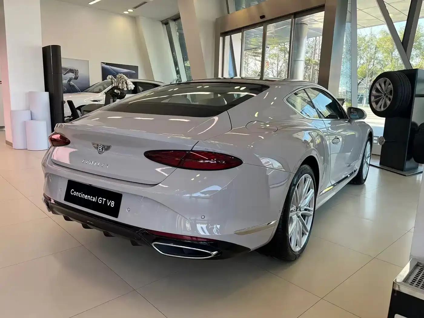 2026 Continental Plug-in Hybrid GT Base Model — миниатюра 7