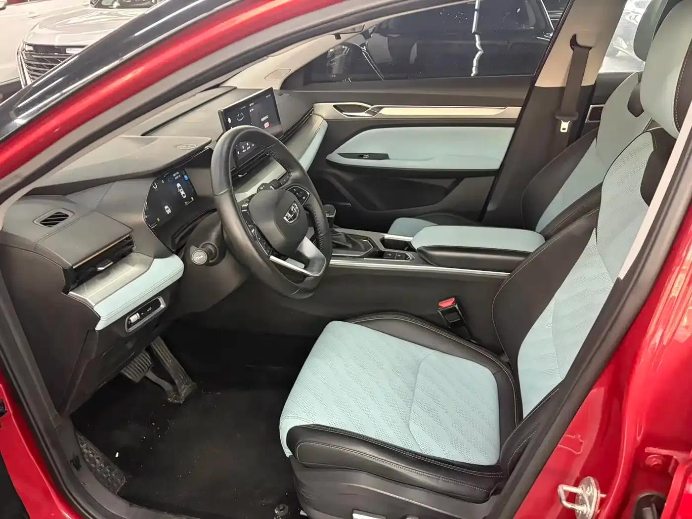 Geely Emgrand L 2022 1.4T CVT Premium Edition — миниатюра 7