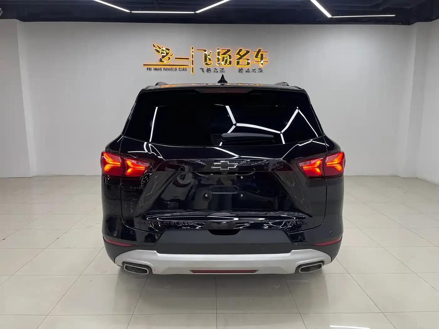2022 Chevrolet Blazer Mild Hybrid 650T Redline 7-Seater Thunder Edition — миниатюра 17