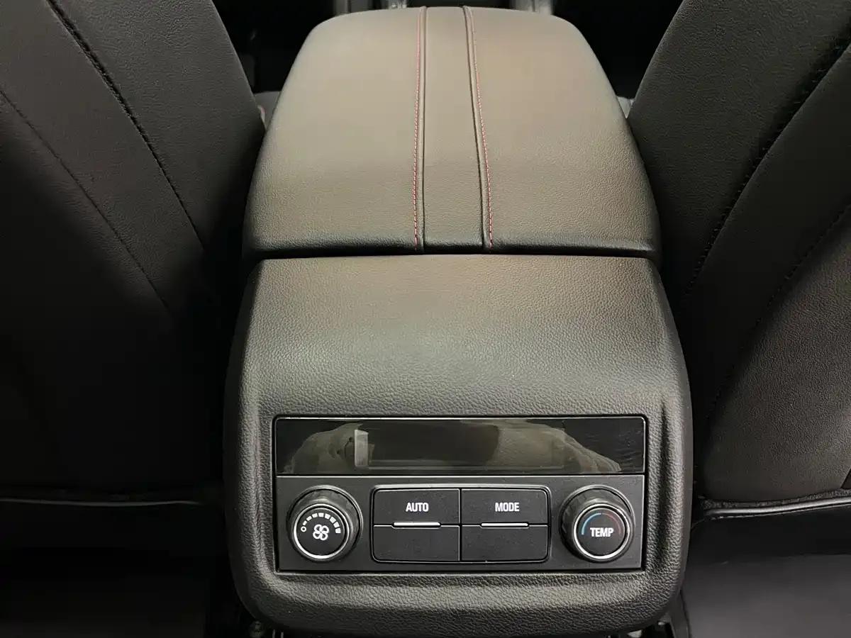 2022 Chevrolet Blazer Mild Hybrid 650T Redline 7-Seater Thunder Edition — миниатюра 10