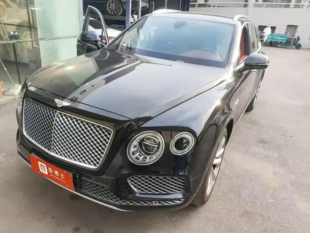 Bentayga Plug-in Hybrid 2019 3.0T PHEV — миниатюра 1