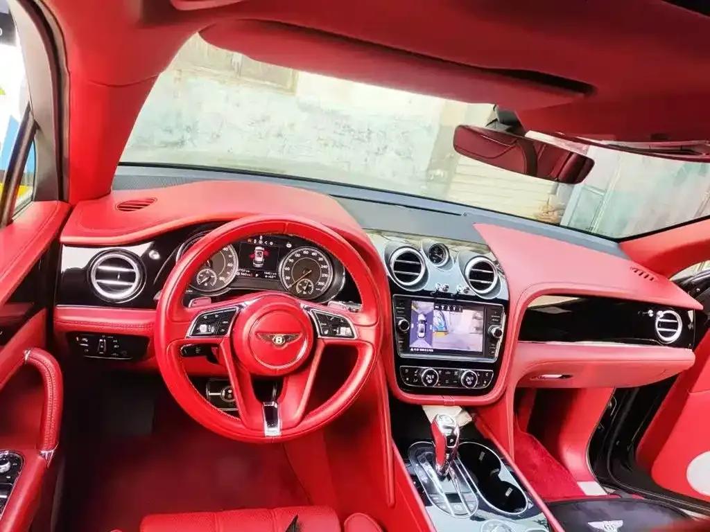 Bentayga Plug-in Hybrid 2019 3.0T PHEV — миниатюра 5