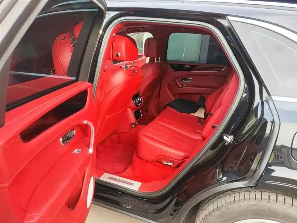 Bentayga Plug-in Hybrid 2019 3.0T PHEV — миниатюра 6