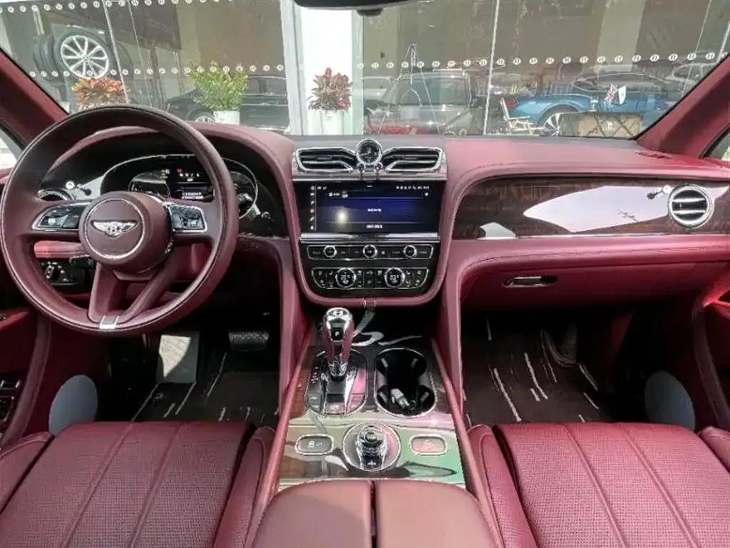 Bentayga Plug-in Hybrid 2021 3.0T PHEV — миниатюра 6