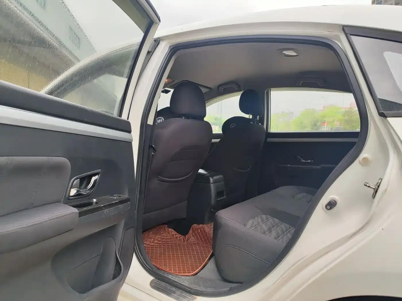 Jingyi S50 2016 1.5L Manual Deluxe Edition — миниатюра 11