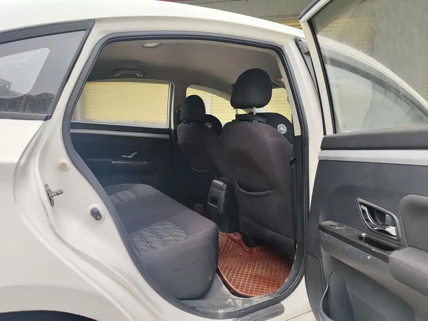 Jingyi S50 2016 1.5L Manual Deluxe Edition — миниатюра 13