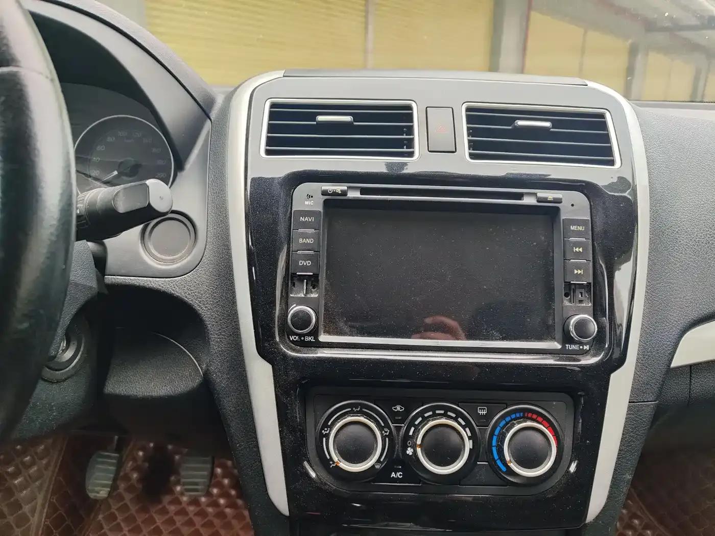 Jingyi S50 2016 1.5L Manual Deluxe Edition — миниатюра 15
