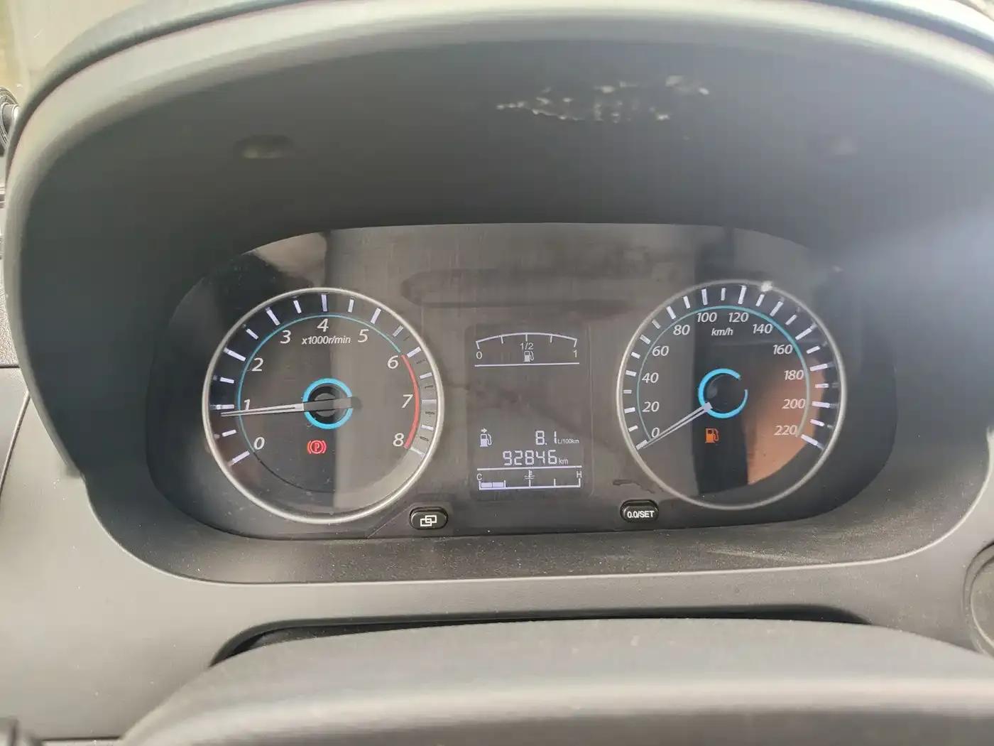 Jingyi S50 2016 1.5L Manual Deluxe Edition — миниатюра 18
