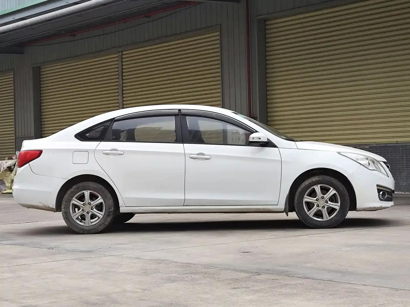 Jingyi S50 2016 1.5L Manual Deluxe Edition — миниатюра 8