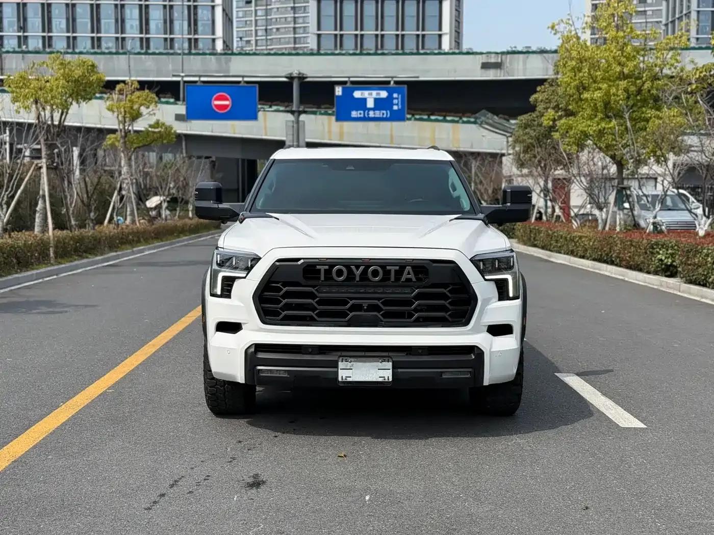 2023 Sequoia 3.5L US Spec — миниатюра 2