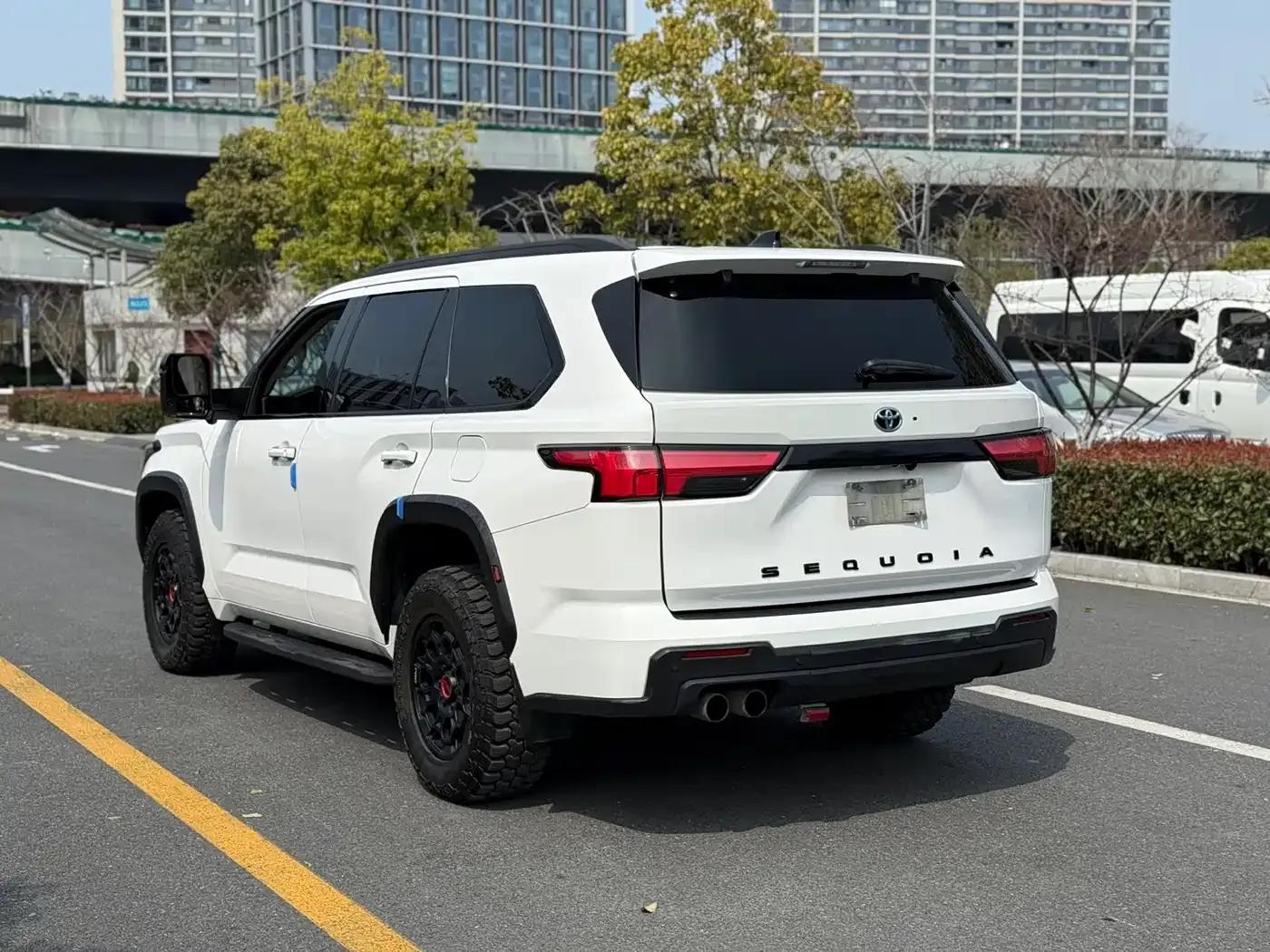 2023 Sequoia 3.5L US Spec — миниатюра 5