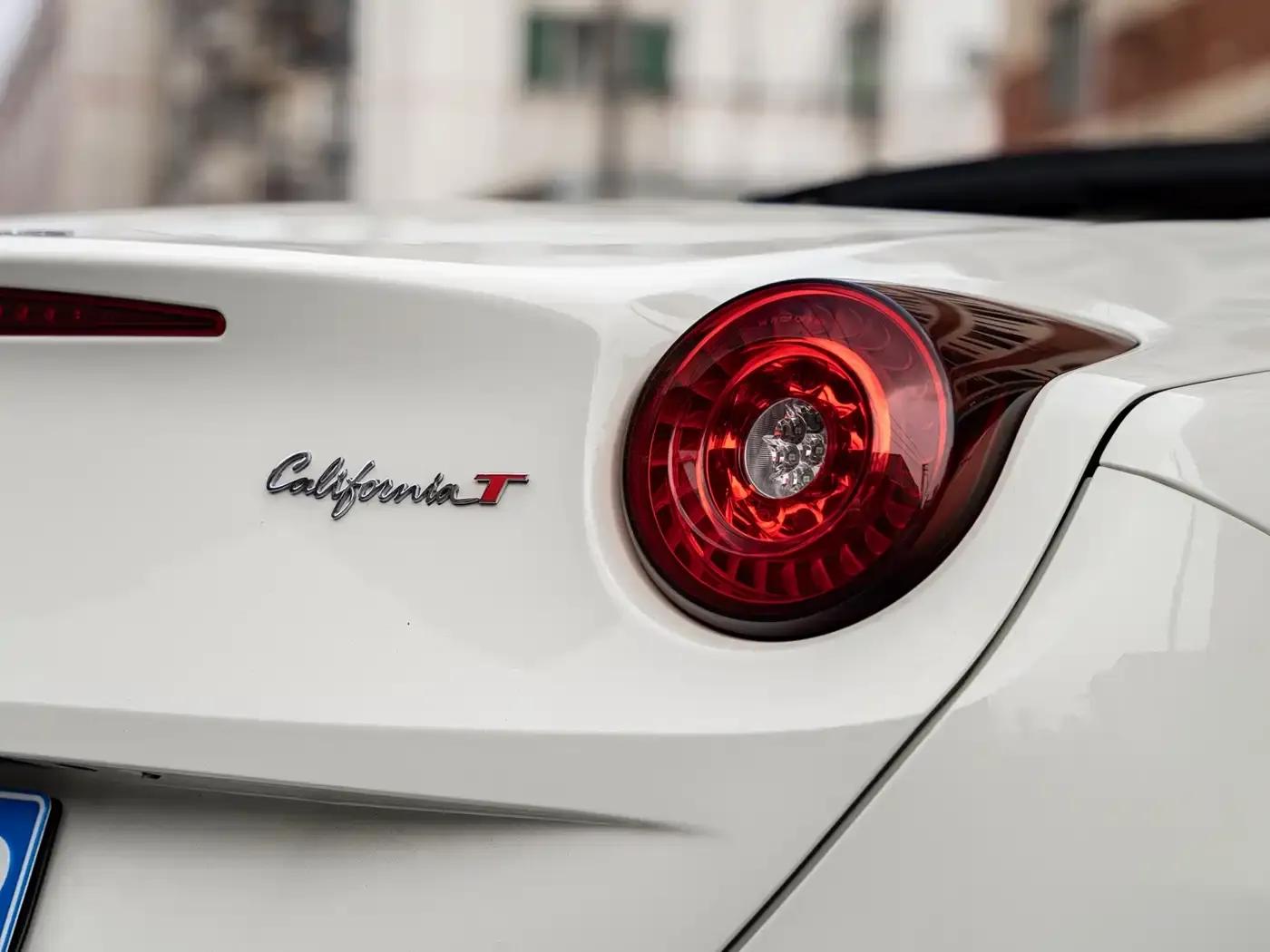 California T 2015 3.9T Standard Model — миниатюра 5