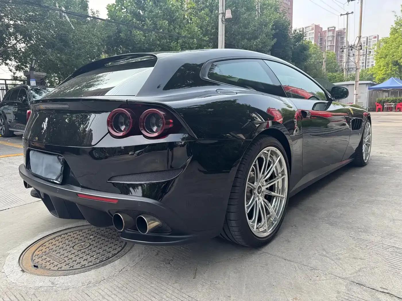 2016 GTC4Lusso 6.3L V12 — миниатюра 5
