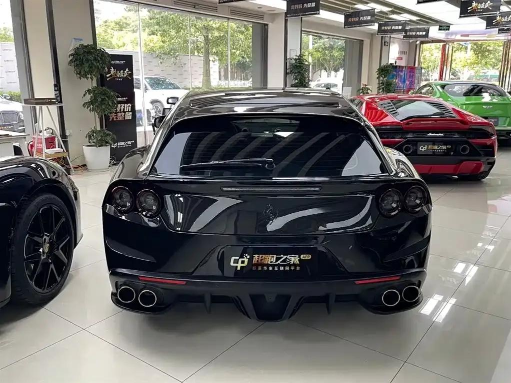 2017 GTC4Lusso 3.9T V8 — миниатюра 5
