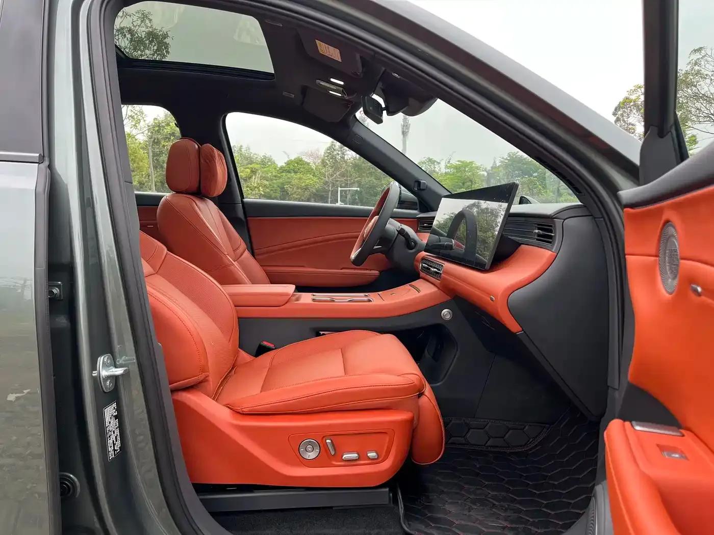 Hongqi HS6 PHEV 2026 Model 220 AWD Intelligent Hybrid — миниатюра 11
