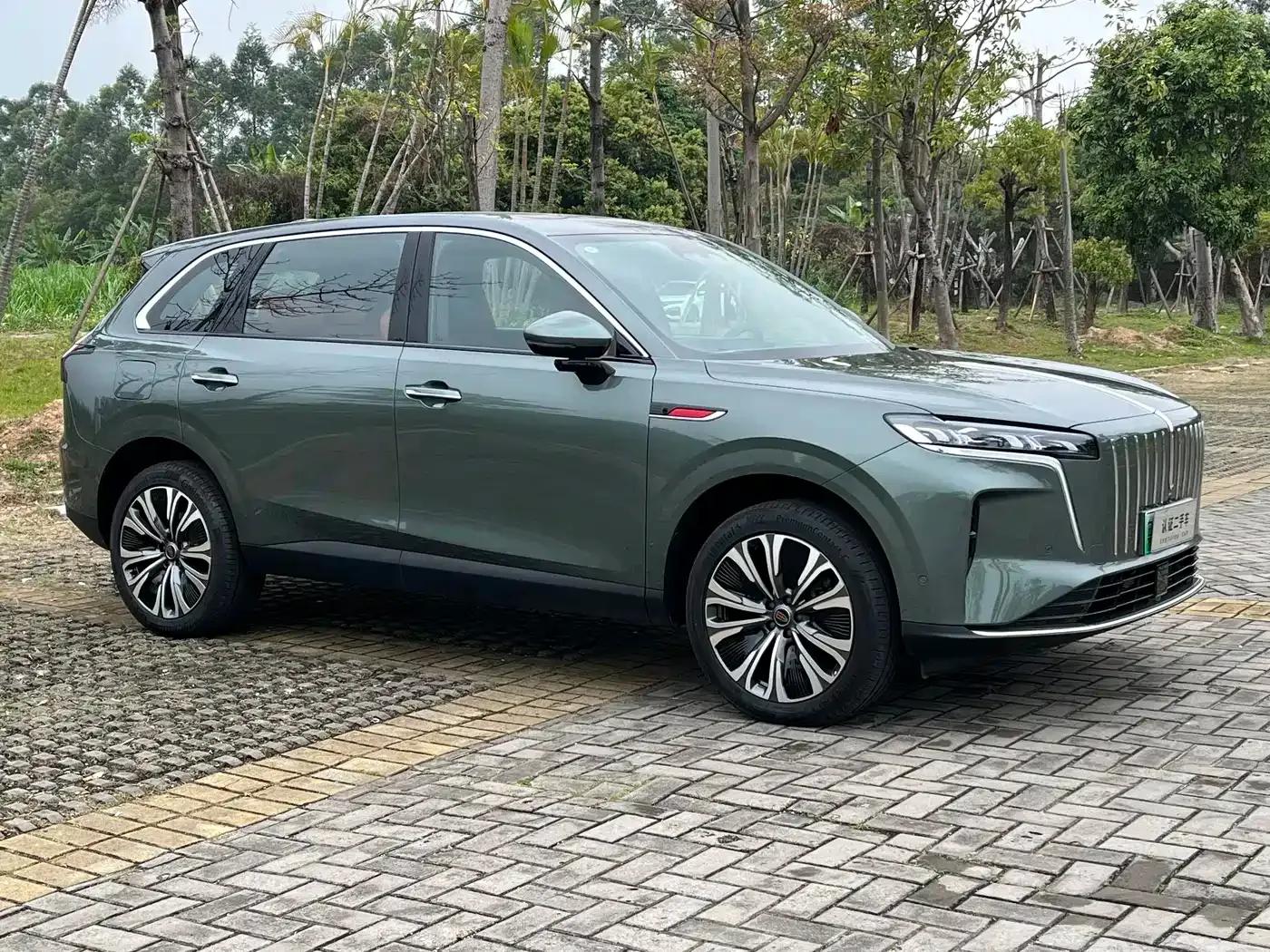 Hongqi HS6 PHEV 2026 Model 220 AWD Intelligent Hybrid — миниатюра 3