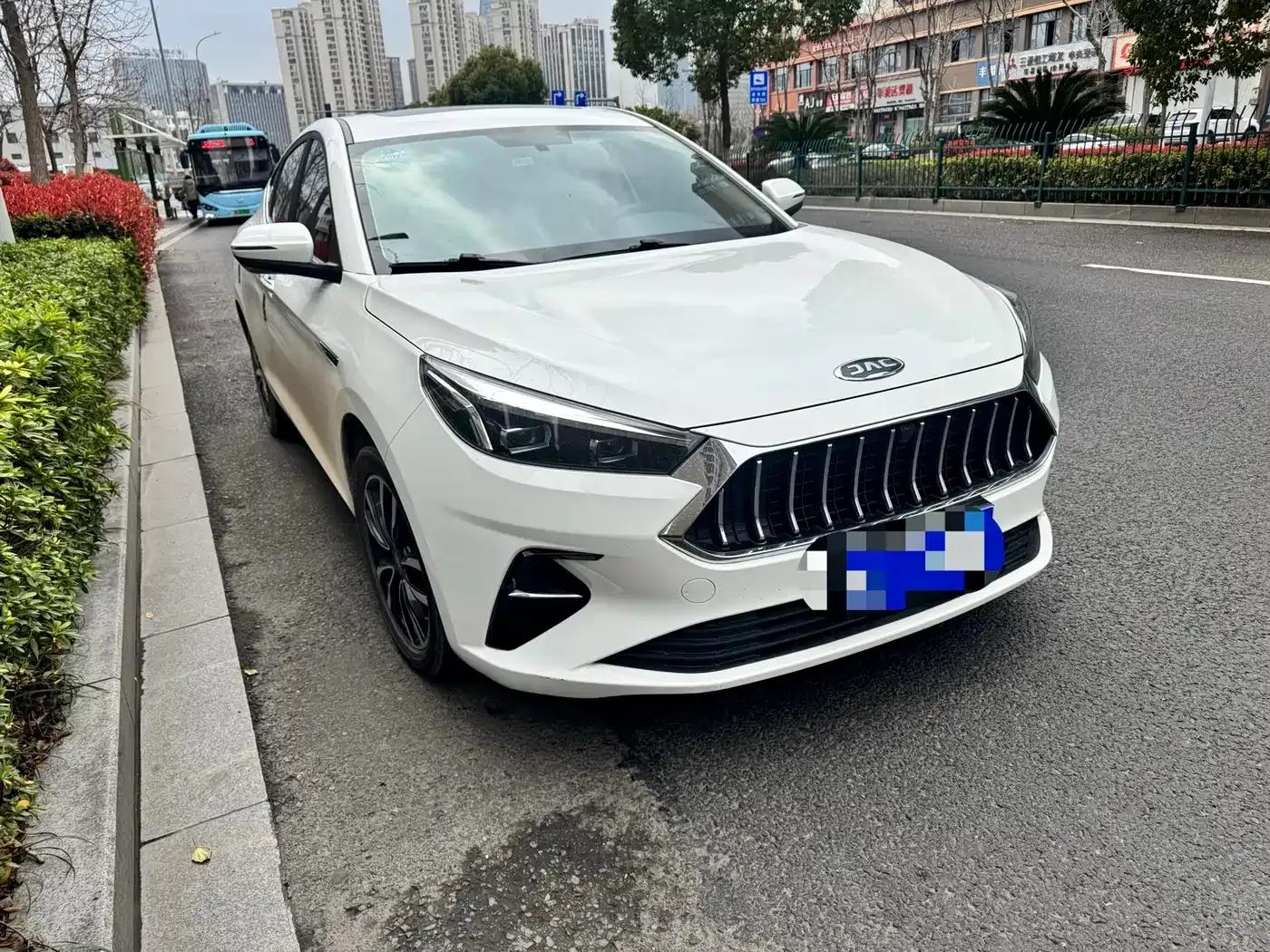 Jiayue A5 2020 1.5T CVT Elite Edition — миниатюра 3