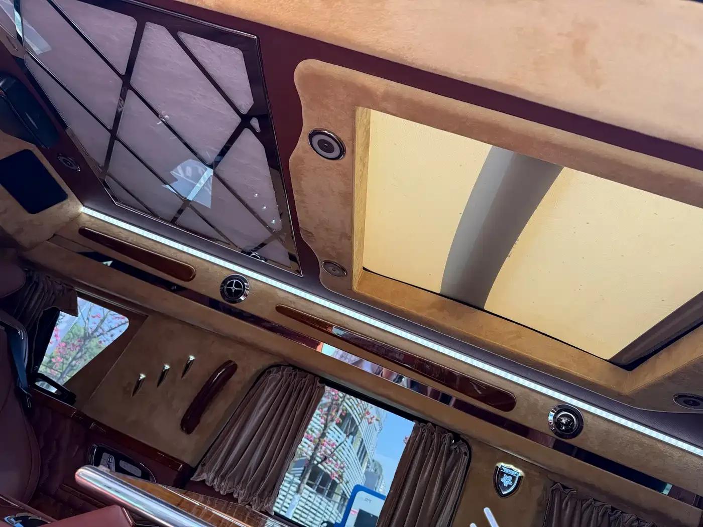 2017 Cadillac Escalade 6.2L US Spec — миниатюра 14