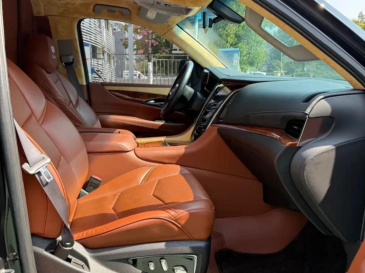 2017 Cadillac Escalade 6.2L US Spec — миниатюра 6