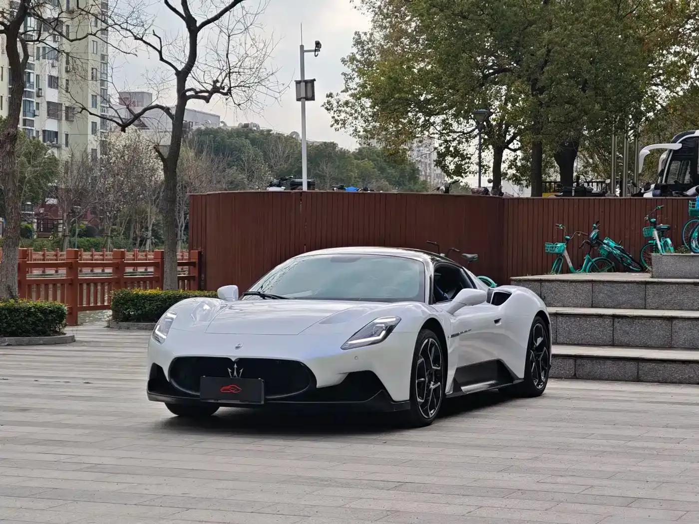 Maserati MC20 2020 3.0T Standard Edition — миниатюра 1