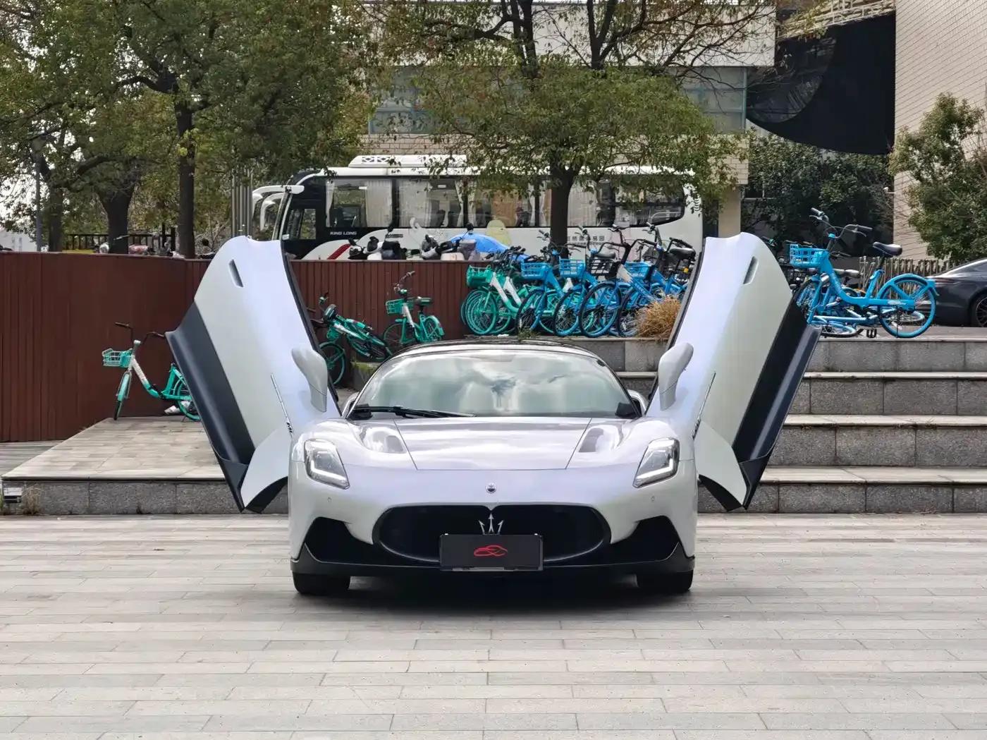 Maserati MC20 2020 3.0T Standard Edition — миниатюра 3