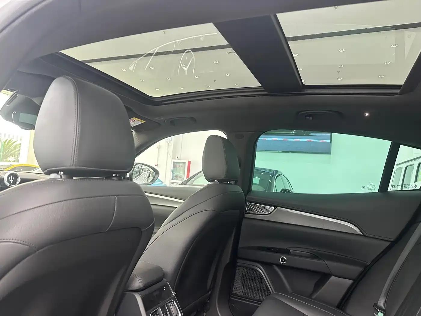 2023 Grecale 2.0T GT — миниатюра 11