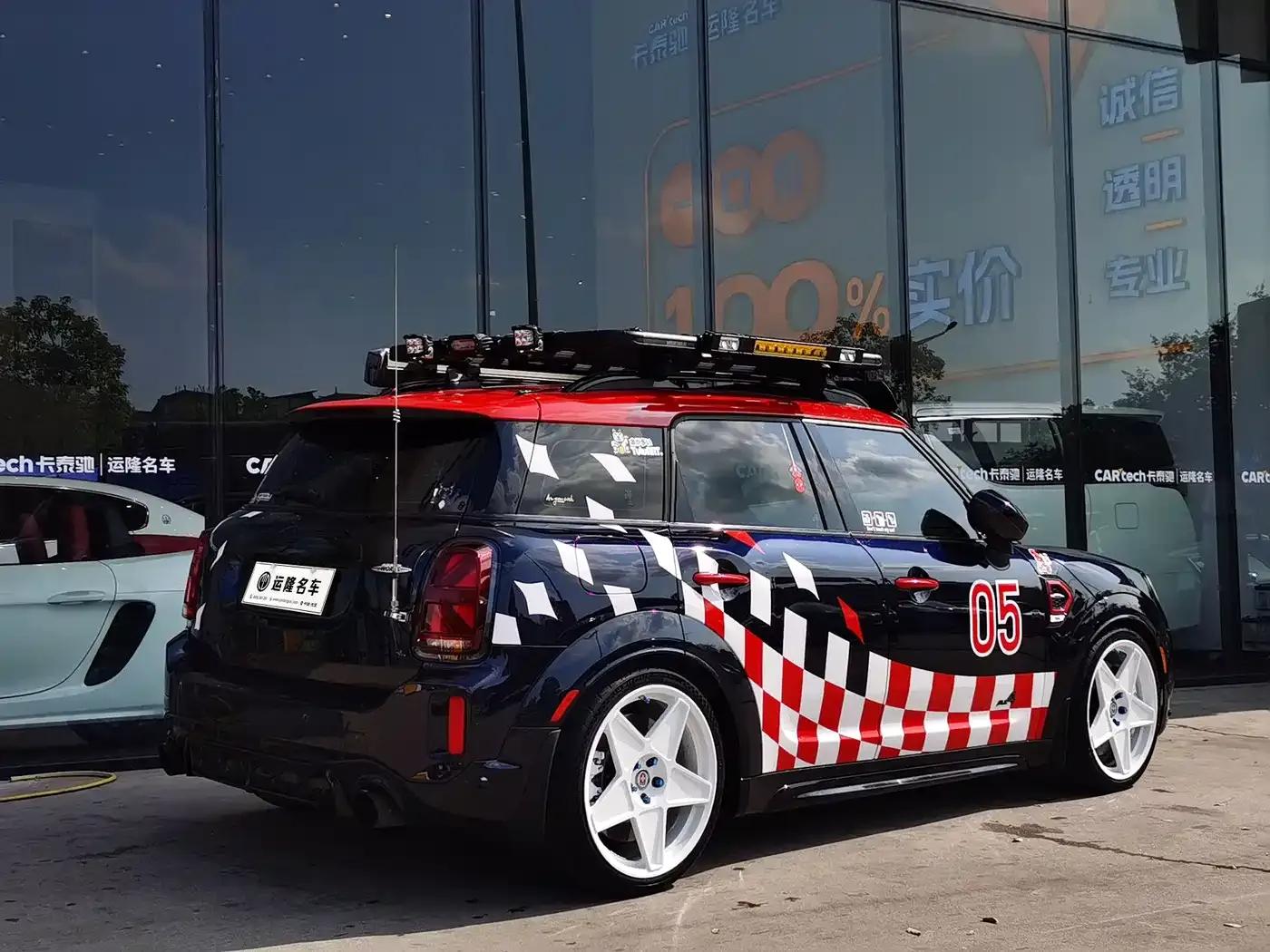 MINI JCW COUNTRYMAN 2021 2.0T JOHN COOPER WORKS — миниатюра 2