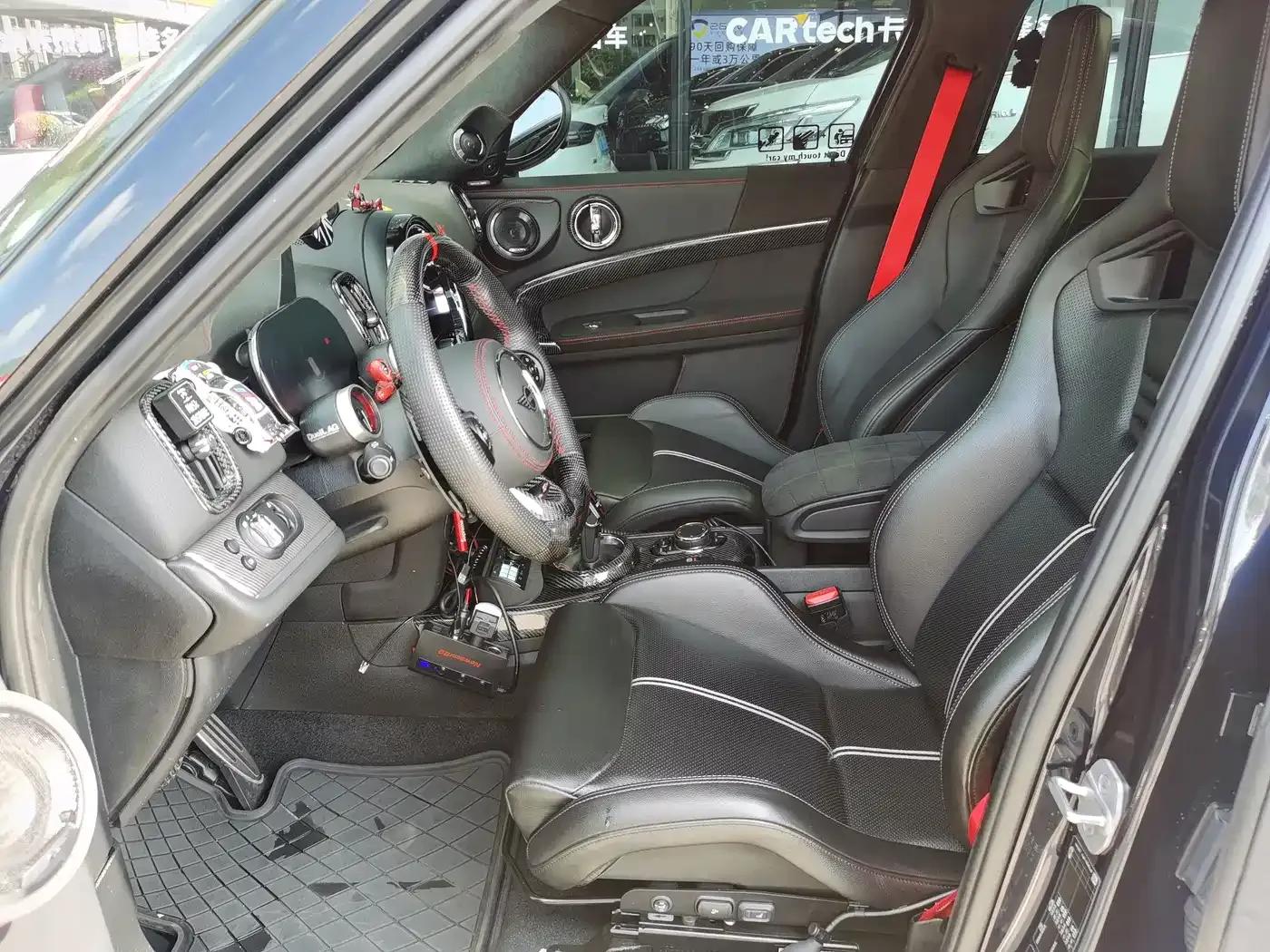 MINI JCW COUNTRYMAN 2021 2.0T JOHN COOPER WORKS — миниатюра 3