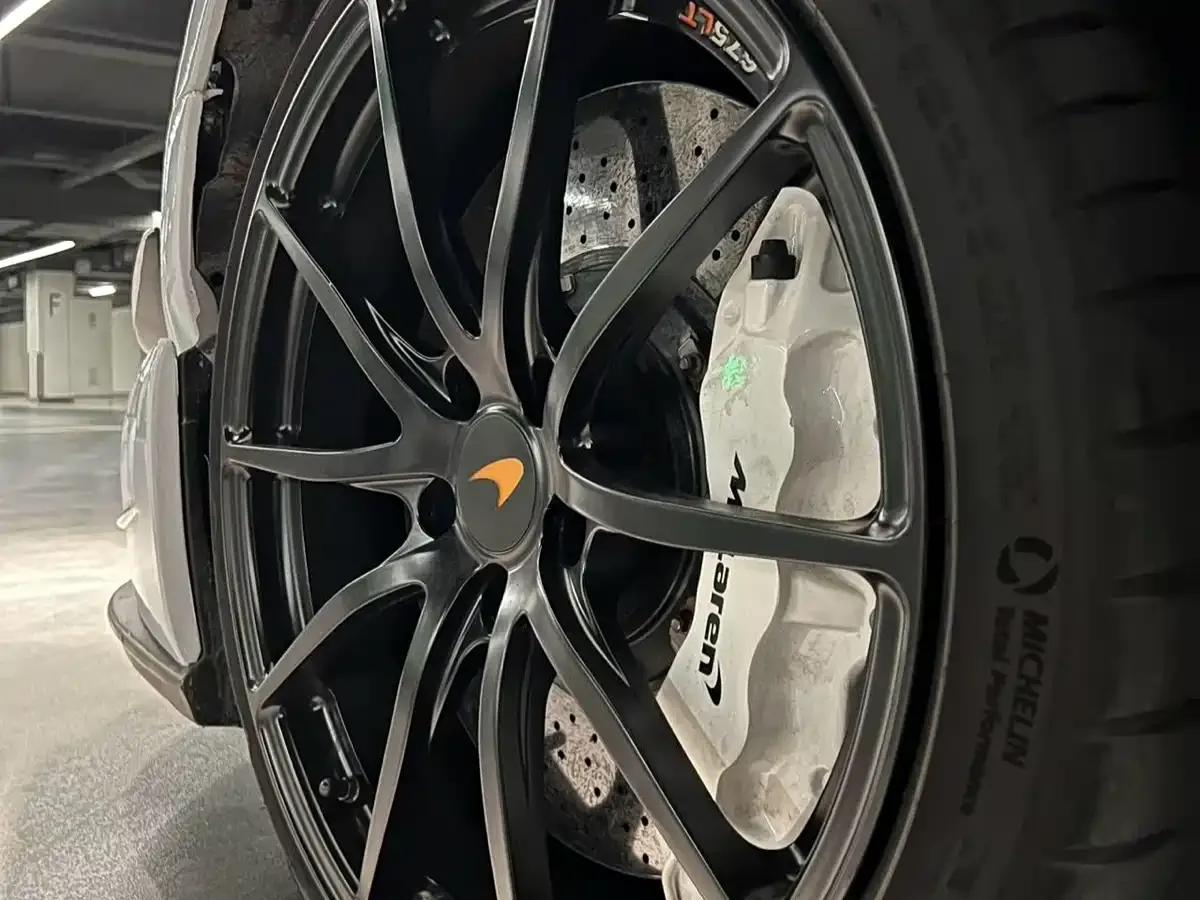 McLaren 12C 2013 3.8T SPIDER — миниатюра 8