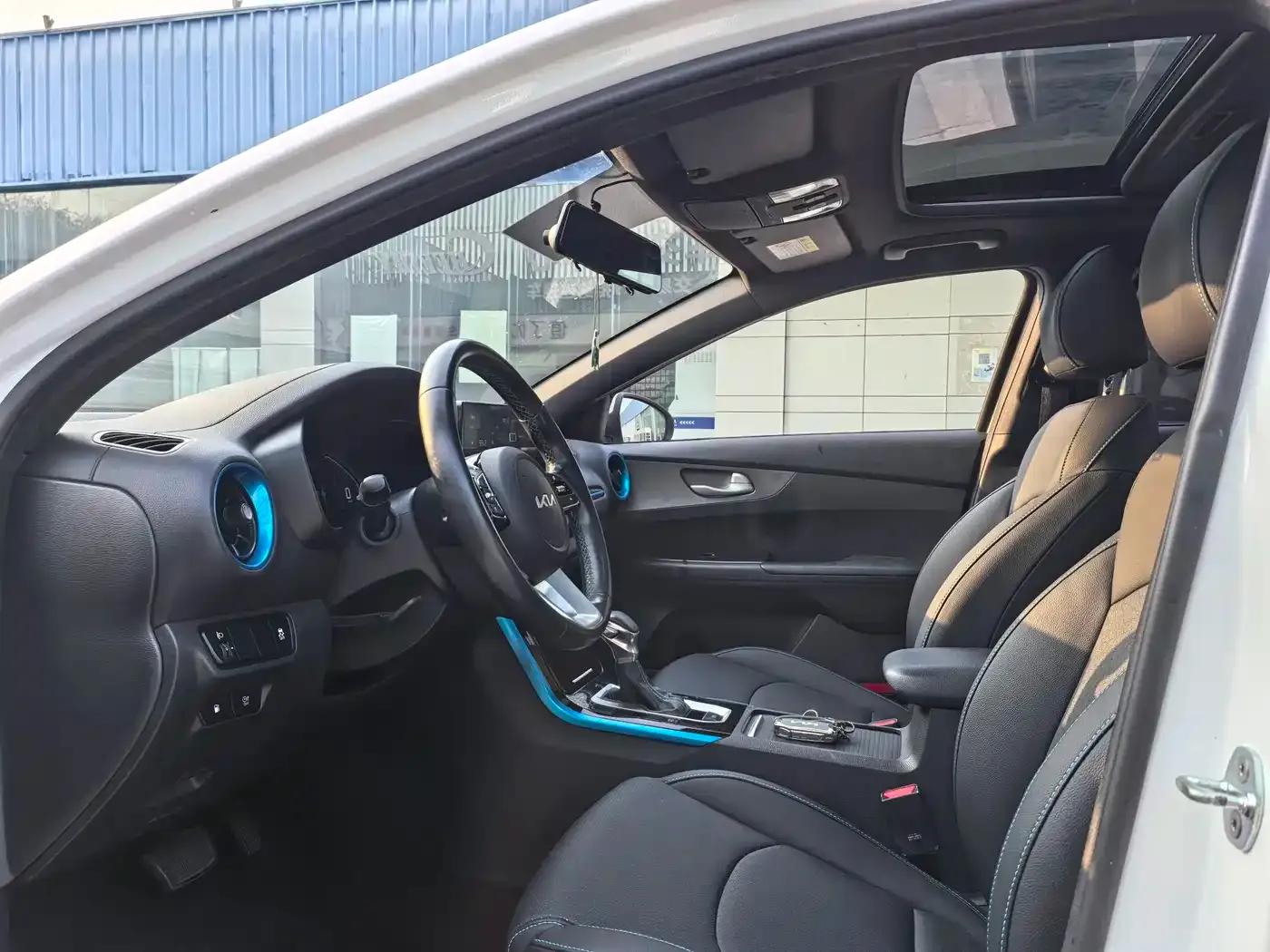 Kia K3 PHEV 2019 1.6L Comfort Edition — миниатюра 8