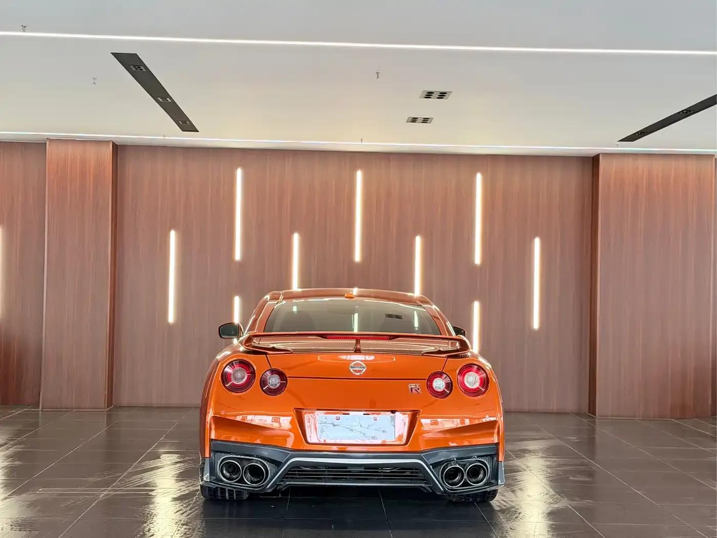 2017 Nissan GT-R 3.8T Flagship Edition — миниатюра 8