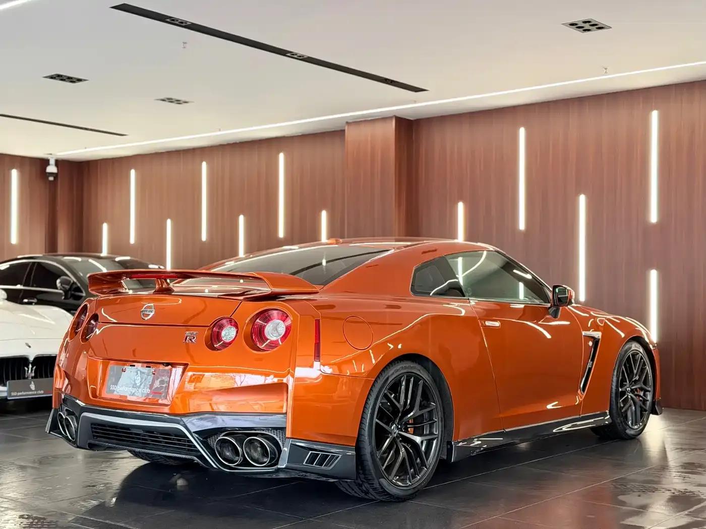 2017 Nissan GT-R 3.8T Flagship Edition — миниатюра 9