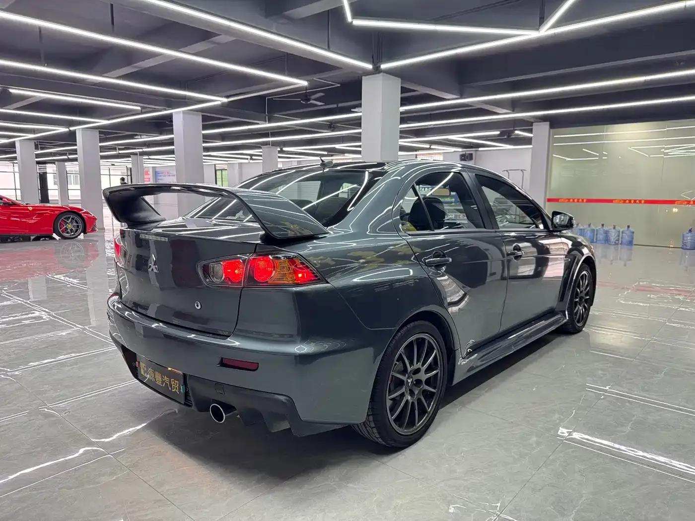 2015 Lancer Evolution Final Edition — миниатюра 3