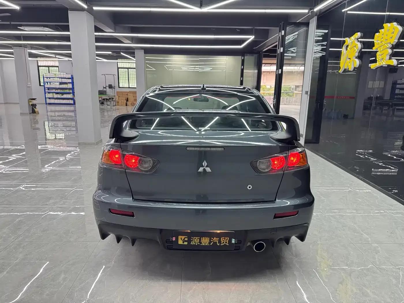 2015 Lancer Evolution Final Edition — миниатюра 4