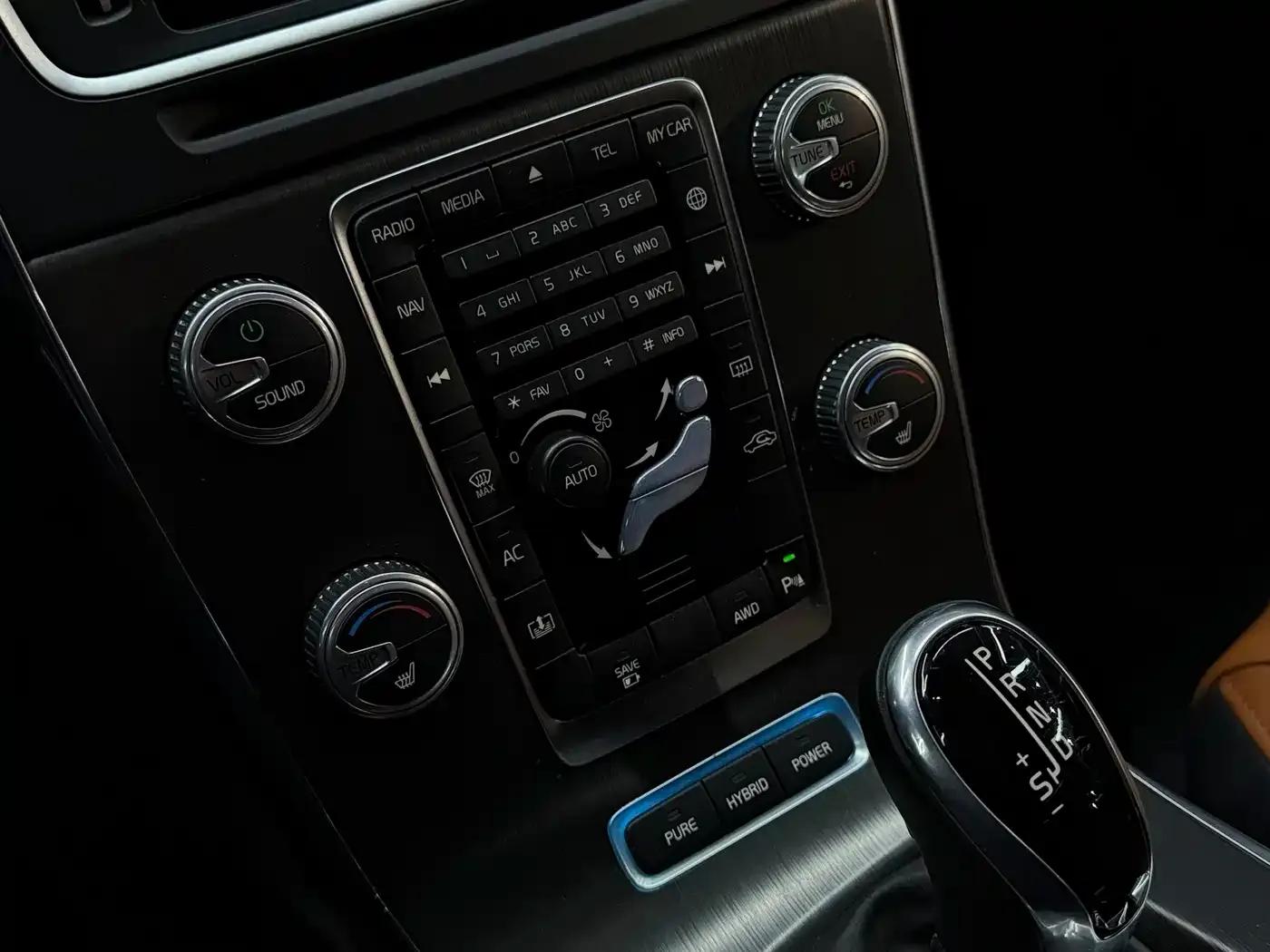 2015 Volvo S60 Plug-in Hybrid, S60L E-Drive Hybrid T6 Smart Edition — миниатюра 12