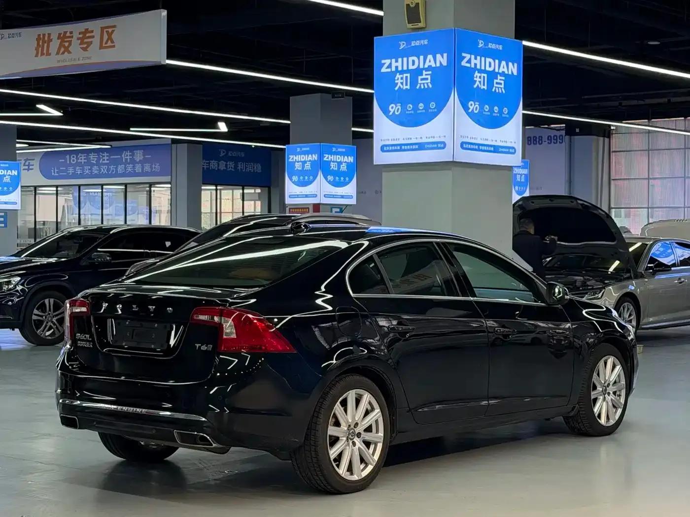2015 Volvo S60 Plug-in Hybrid, S60L E-Drive Hybrid T6 Smart Edition — миниатюра 21